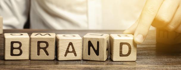 L’IMPORTANZA DELL’ IDENTITA’ DI UN BRAND: COME CI GUARDANO I CLIENTI